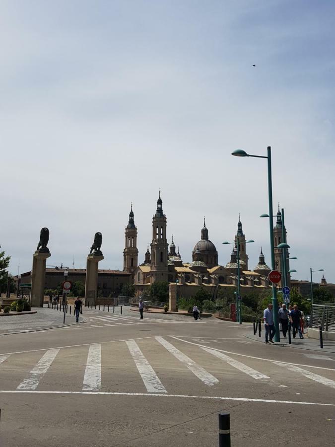 Casa Pedrada Appartement Zaragoza Buitenkant foto